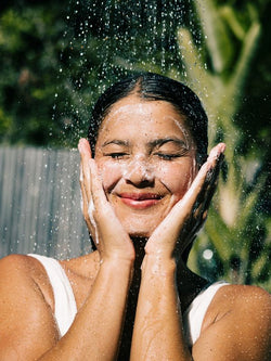 We Are Feel Good Inc. Good Night Gentle Foaming Cleanser